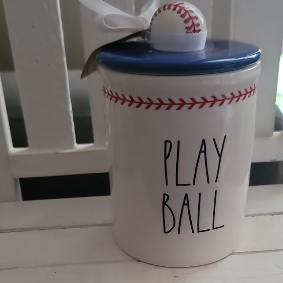 Rae Dunn X Snoopy "Play Ball" Canister - Picture 3 of 4